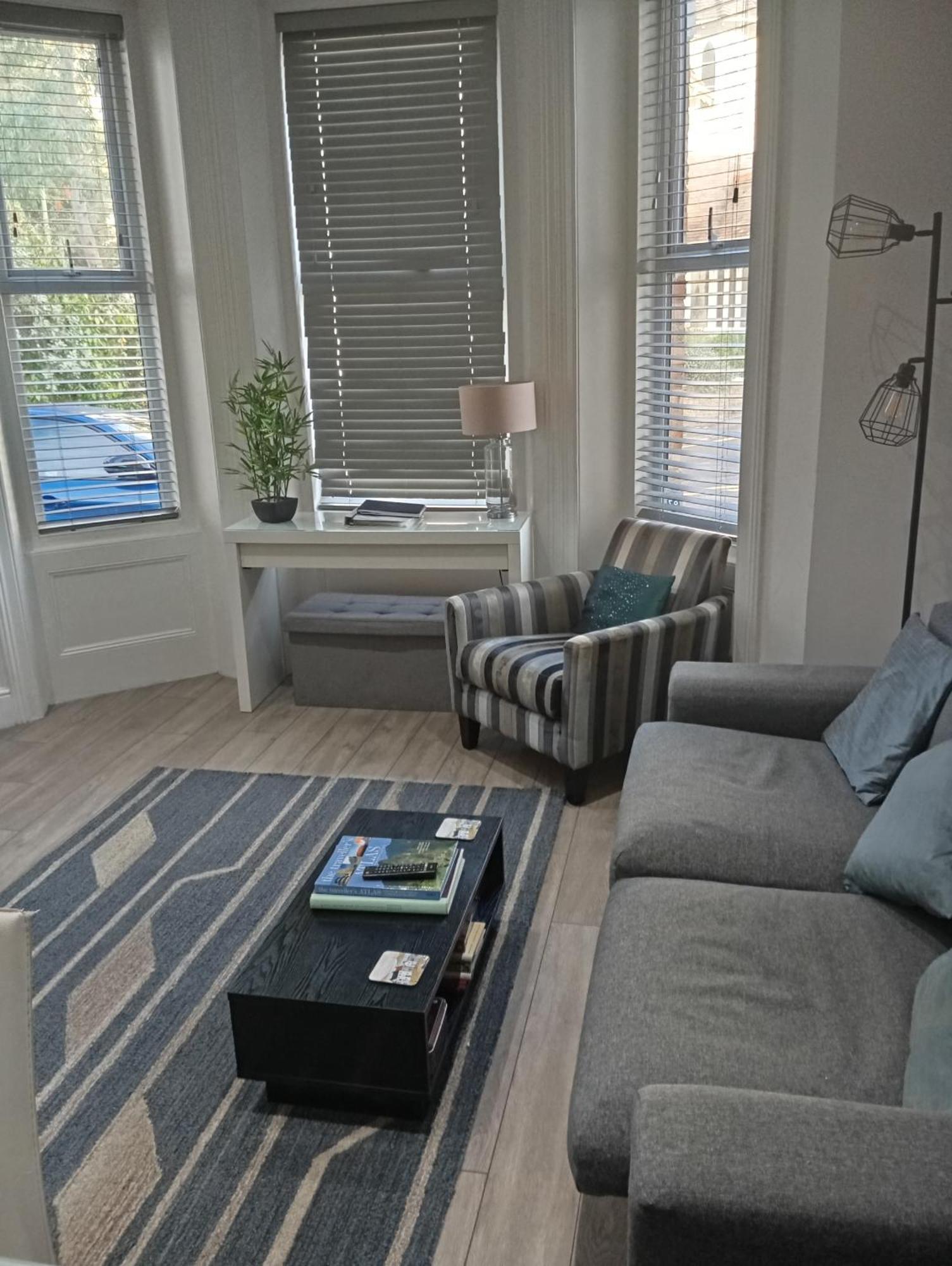 Stylish Apartment In Victorian Conversion Free Parking & Private Patio Close To Beach Town Centre & Bic Bournemouth Exteriör bild